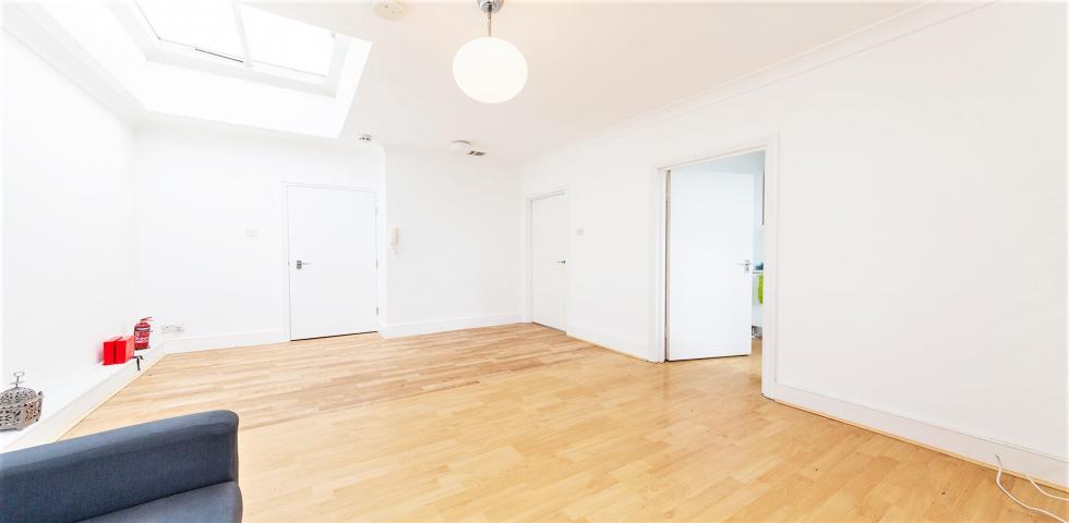			1 Bedroom, 1 bath, 1 reception Flat			 Marylands Road, MAIDA VALE